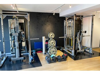 エビジム 六本木店(eviGym)/エビジム恵比寿店
