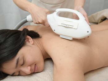 エクシアホワイトニング 岡崎店の写真/リーズナブルな価格設定と一人ひとりに寄り添った丁寧なアプローチで、自信の持てる理想のツルスベ美肌へ♪