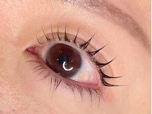 ラシク ベル(Lashiku Belle)/パリジェンヌで束感を