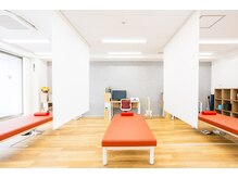 コアトリム ステーション馬車道店【腰痛・首痛・肩こり・姿勢・脚のしびれ】/