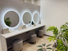 アイサロンフェア 横浜(eyesalon Fair)/ドレッサールーム【横浜】