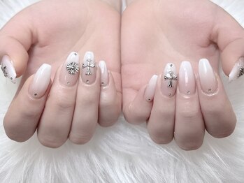 ブイピーネイル 新大久保(VP nail)/長さだし&やり放題90分