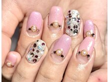 クロエ(chloe)/キラキララブリーネイル