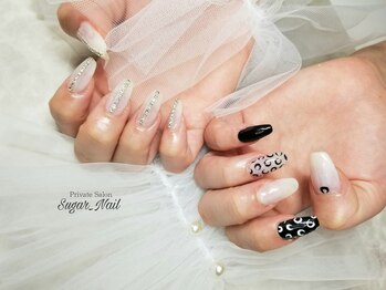 シュガーネイル(sugar nail)/アシンメトリーネイル