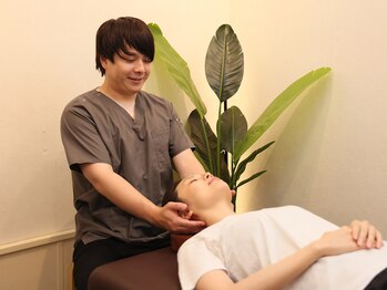 なごみ整骨院/ストレートネックを改善へ