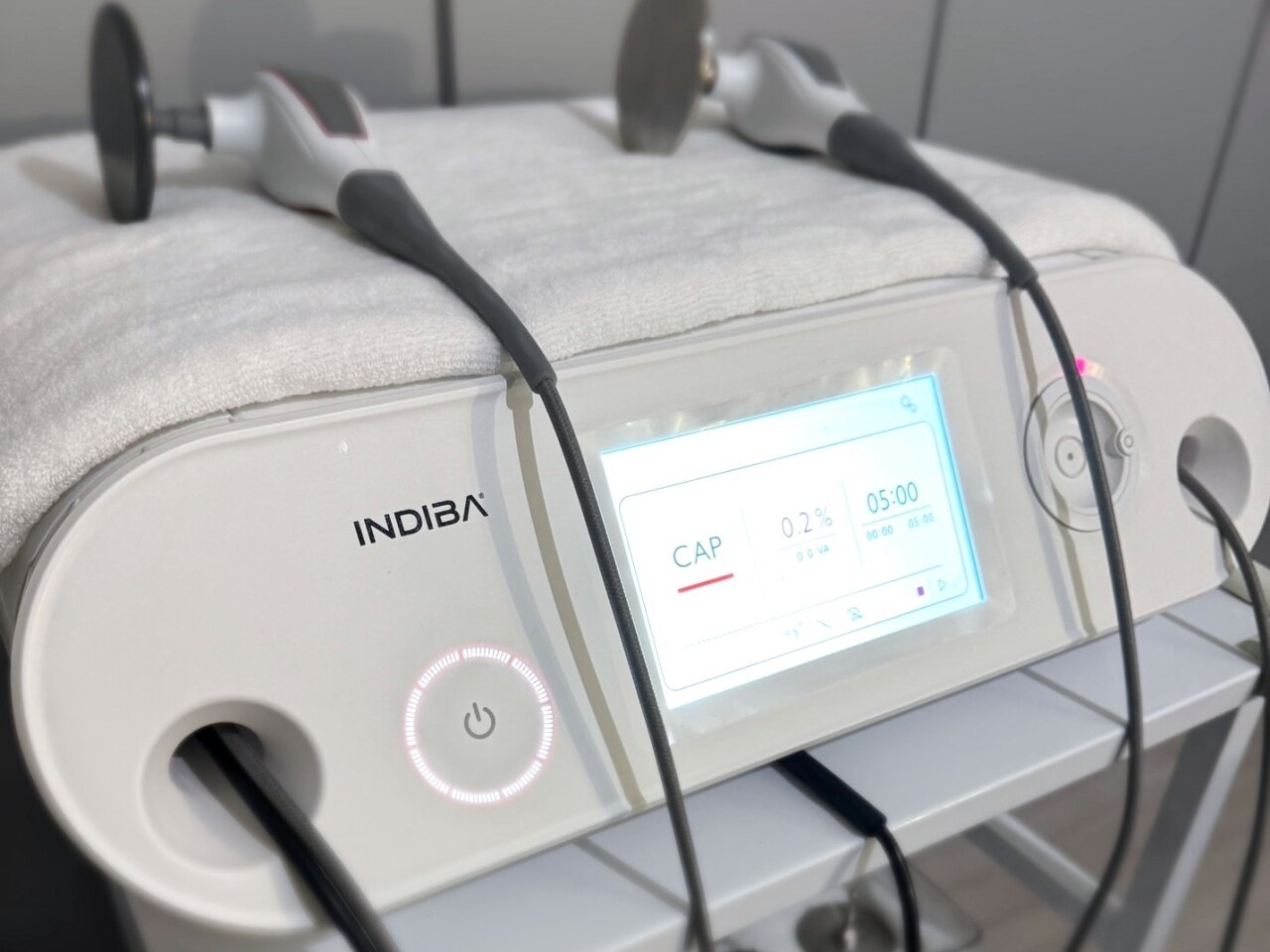 INDIBA インディバキャパ インディバ GEMindiba healing room GEM所属・インディバ GEMの