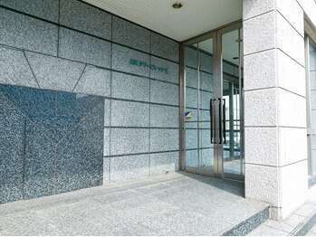 アバンティ(AVANTI)/正面玄関入口 / 江南市