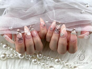 ガーリーチェックネイル