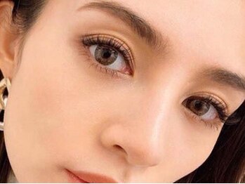 グラマラス 横浜関内店(GLAMOROUS)の写真/ワンランク上の満足度をご提供する為、経験豊富なスタッフのみ在籍!!次世代まつ毛パーマ/アイブロウも有☆