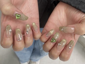 ロエン 北岡崎(ROEN)/グリーンマグネット