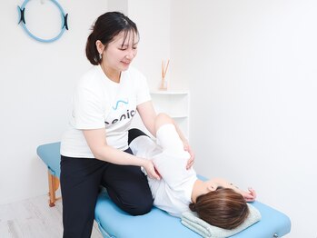 レニコ 三宮店(renico)/整体×ピラティスで肩こり改善