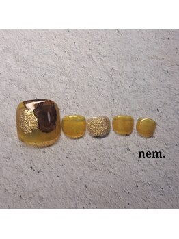 ネム(nem.)/フット定額ネイル　6,600円