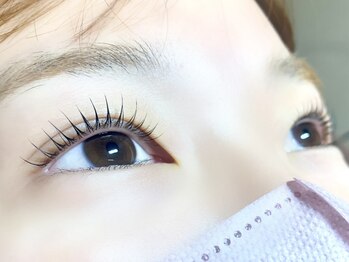 ルアナ(Luana)の写真/次世代【まつ毛パーマ】が人気！ナチュラルながらも上品な存在感のある理想のお目元に☆
