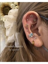 スリール(sourire)/耳ツボジュエリー