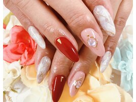 【小山】お洒落×大理石風ネイル
