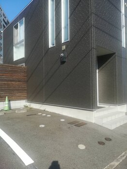 プリュムブランシュ(Plume blanche)/駐車場