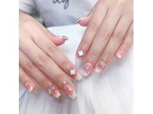 ピンキーネイル(Pinky Nail)/大人気チークネイル