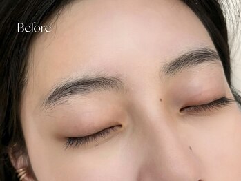 グロウ(glow)/眉毛スタイリング (Before)