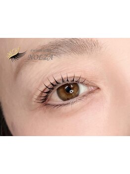 ナチュラル上品な目元にしたい