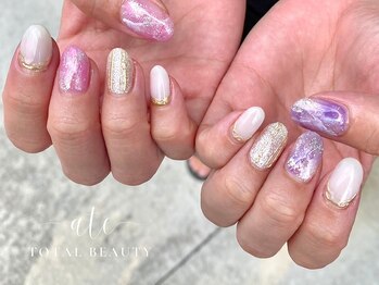 アテ(ate)/大理石ネイル