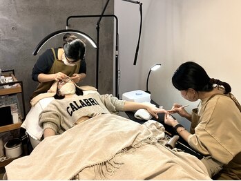 アンドヒンナ 不動前(& Hinna)の写真/【ネイルとまつげ同時施術◎】で子育てやお仕事の両立等でお忙しい中でも効率よく美しく♪なりたい自分に♪
