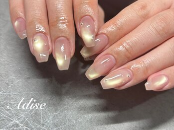 アディス 心斎橋店(ADISE)の写真/【オフ込◇ワンカラー￥5500~】シンプル,キレイめ,オフィス向き,オシャレなニュアンスネイルはADISEに♪