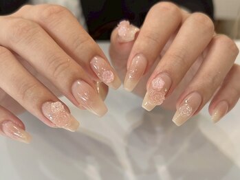 アイ ネイルズ 天神店(I nails)の写真/ニュアンスなどのトレンドデザイン～オフィスシンプルまで幅広くご対応！抜け感UPで柔らかい仕上がりに。
