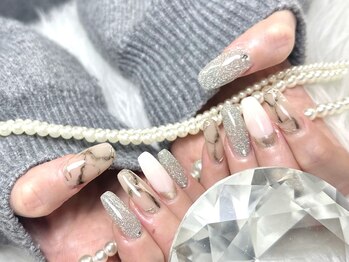 Ravie nail【3月28日NEW OPEN】/大理石ネイル 上品 長さだし