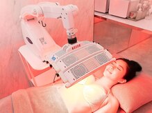 エムエムエム 表参道Luxeサロン(M.M.M)/米国製高輝度LEDでボリュームUP