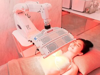 エムエムエム 表参道Luxeサロン(M.M.M)/米国製高輝度LEDでボリュームUP