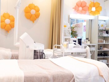 パンジー 上野フェイシャルエステ専門店(pansy)/*華やかで明るい店内*