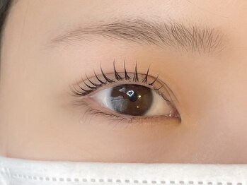ビーブルネイル(bebl nail)の写真/ナチュラルな目元にしたい方♪『目を大きく見せたい』などのお悩み解決◎すっぴんでも自信が持てる目元に♪