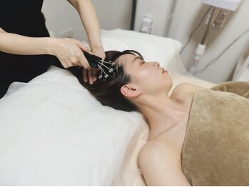 ラルゴ(Largo)の写真/実はフェムケアって、お肌にもいいんです!シミしわケアはもちろん、気になるお顔のたるみケアにも♪