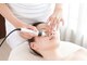 サラン スキンサロン(Sarang skin salon)の写真/【毛穴洗浄×美容液導入】詰まり・黒ずみを一掃し、内側から潤い満ちる水光肌へ！引き締め効果で小顔◎