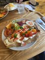 カラーズ(COLOURS) 美味しいものを食べに出かけるのも大好き