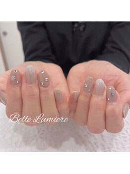 ベル ルミエール(Belle Lumiere)/グレージュカラーのー冬ネイル♪