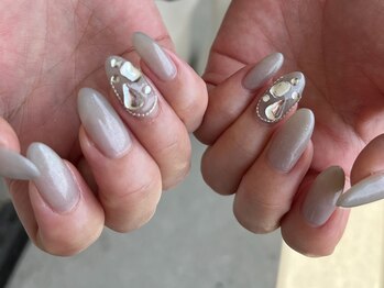 リネイル(ReNAIL)の写真/【圧倒的技術力+丁寧で細やかなケア】どんなデザインもお任せ♪最新ニュアンスネイルをご提供★フットも◎