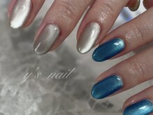 アシメカラーのマグネットネイルも大人気です！