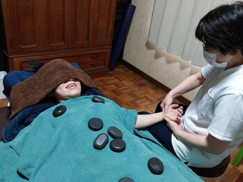 郁/ホットストーン