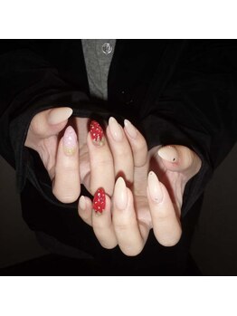 エムクチュール/いちごネイル