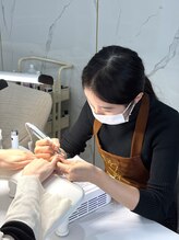 Atelier 8 nail salon 神戸新開地【アトリエ ハチ ネイル サロン】 Ami