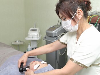 整体療院 温真堂 アンド ほぐしやさん らく～な/