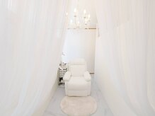 キャッツアイ(cat's eye)の雰囲気（白を基調とした清潔感あるお部屋でごゆっくりとおくつろぎ下さい）