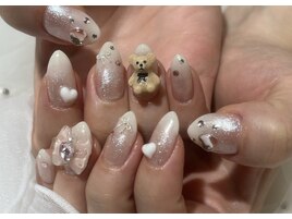 ガーリーくまネイル