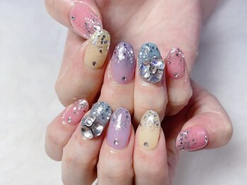 ティアラネイル(TIARA NAIL)/ジェルアートつけ放題¥9000