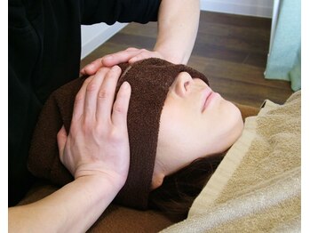 ほぐし屋KID/ヘッドマッサージ(眼精疲労ケア)