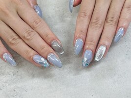 【ほり】夏の花ネイル