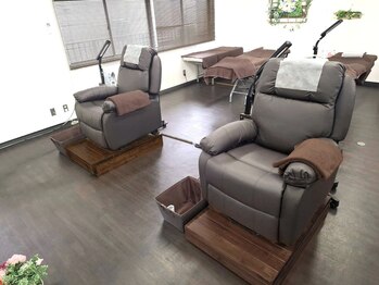 まつげエクステサロン アイズ 武蔵浦和店(I's)/フワフワリクライニングベッド♪