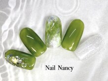 人気のデザインネイル。甘皮ケア込み／カラー変更ok