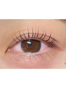 ナチュラル上品な目元にしたい